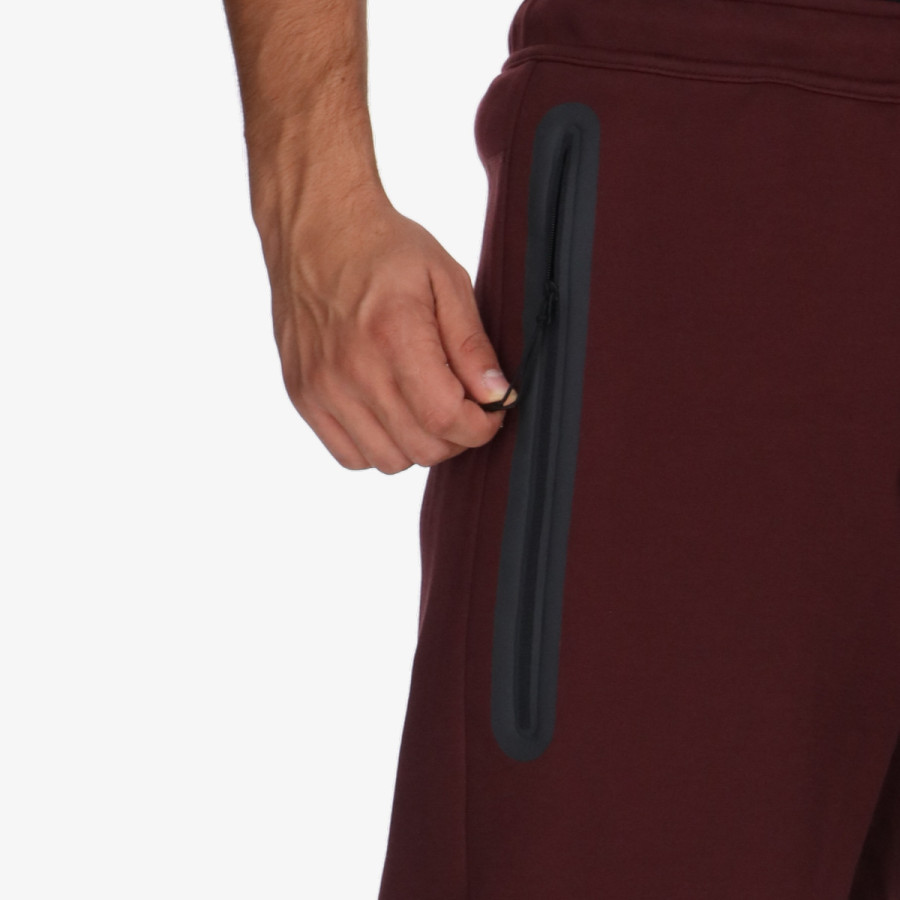 NIKE Tech Fleece 