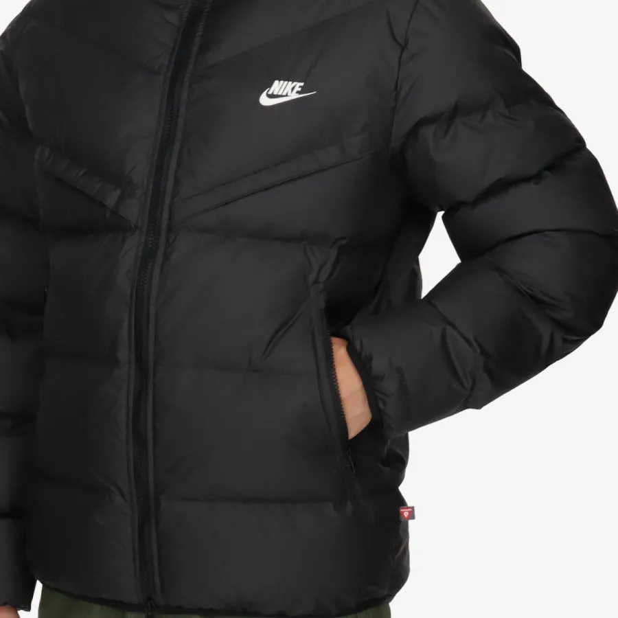NIKE Storm-FIT Windrunner 