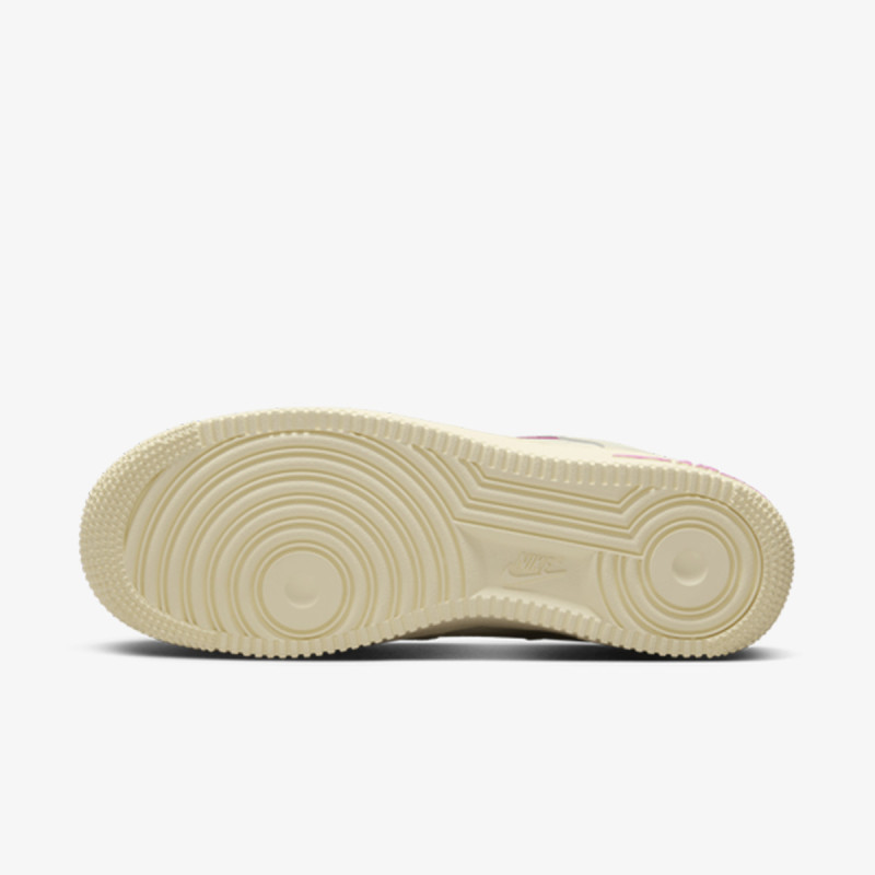 NIKE WMNS AIR FORCE 1 '07 SE 