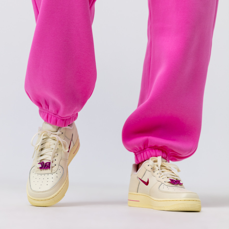 NIKE WMNS AIR FORCE 1 '07 SE 