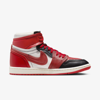 NIKE WMNS AIR JORDAN 1 MM HIGH 