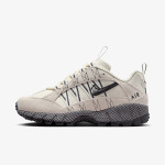 NIKE Air Humara 