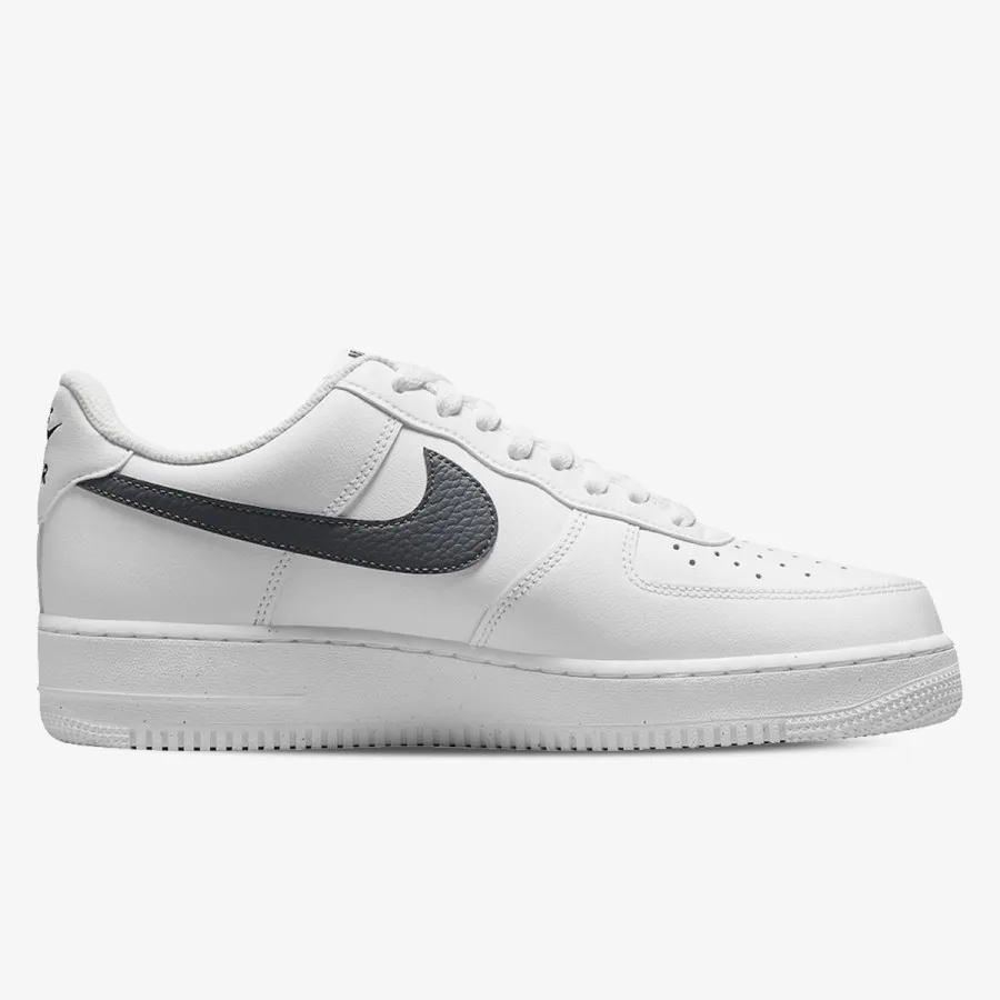 NIKE AIR FORCE 1 '07 