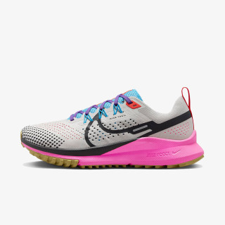 NIKE PEGASUS 