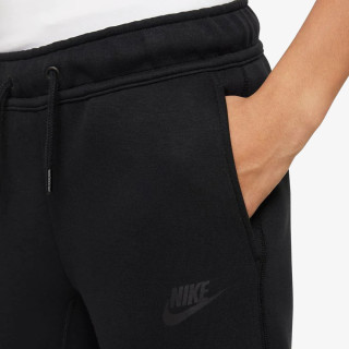 NIKE Tech Fleece 