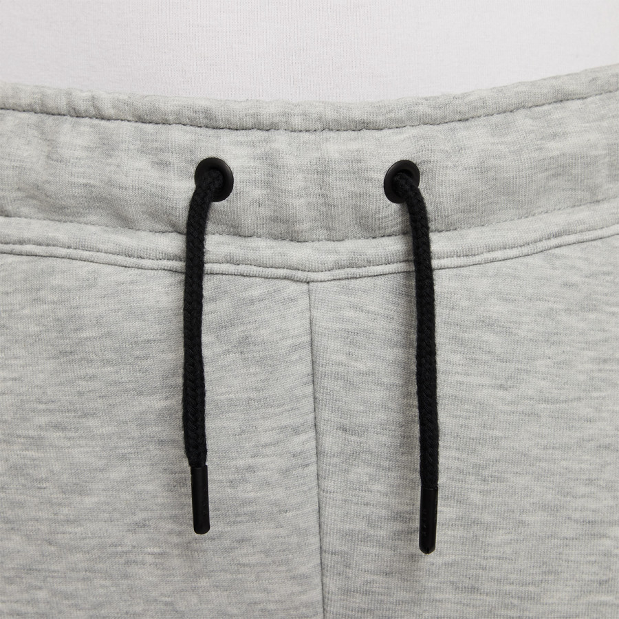 NIKE Tech Fleece 