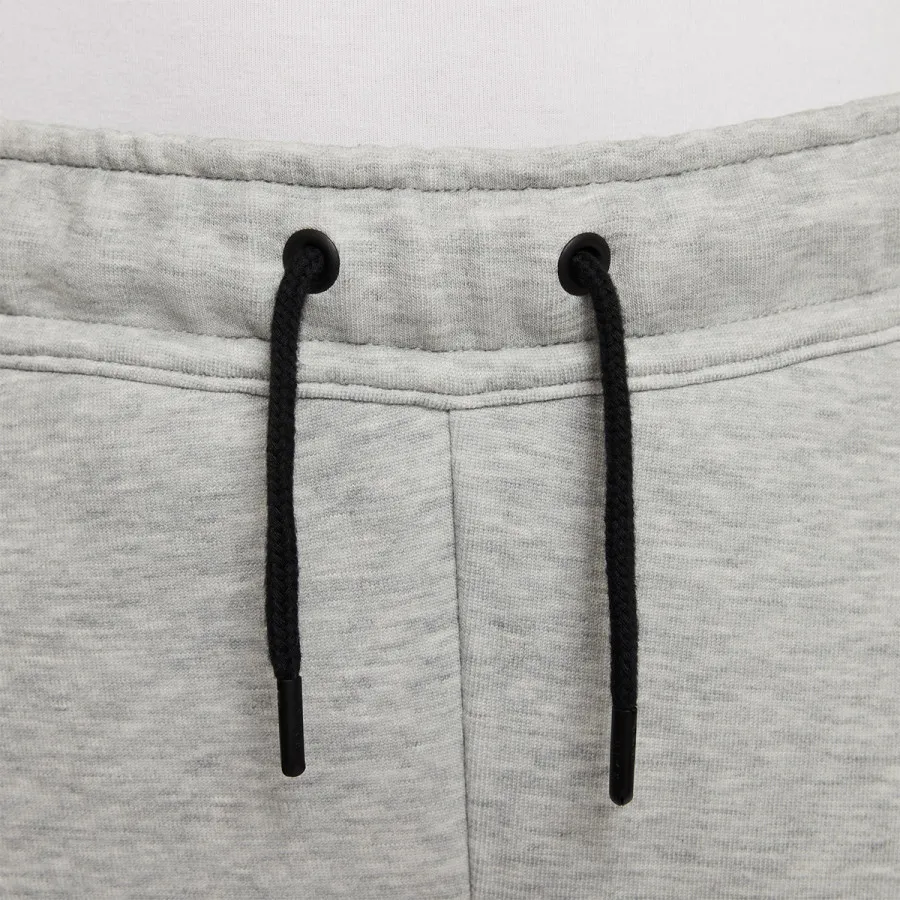 NIKE Tech Fleece 
