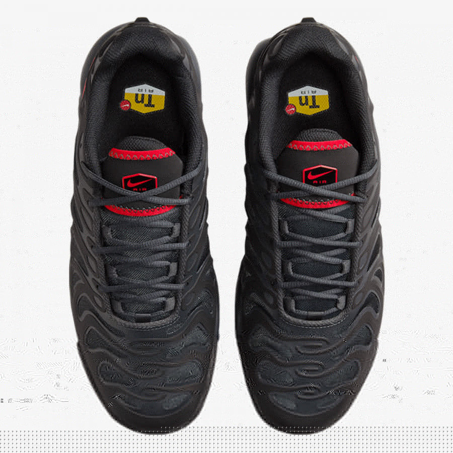 NIKE Air Max Plus Drift 