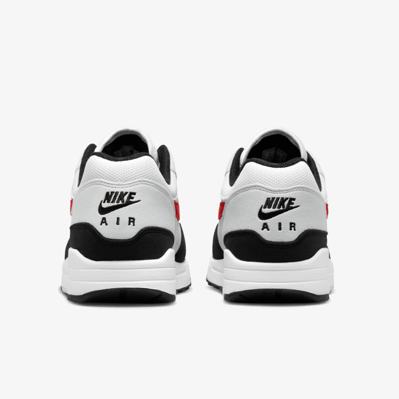 NIKE Air Max 1 
