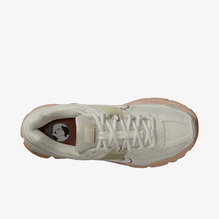 NIKE Zoom Vomero 5 
