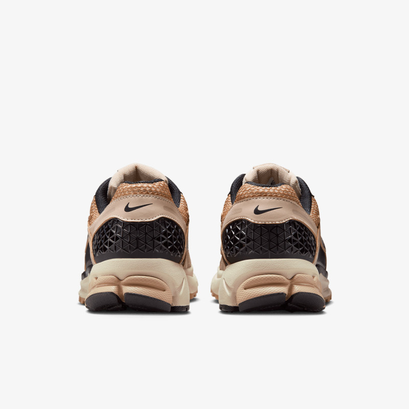 NIKE W NIKE ZOOM VOMERO 5 