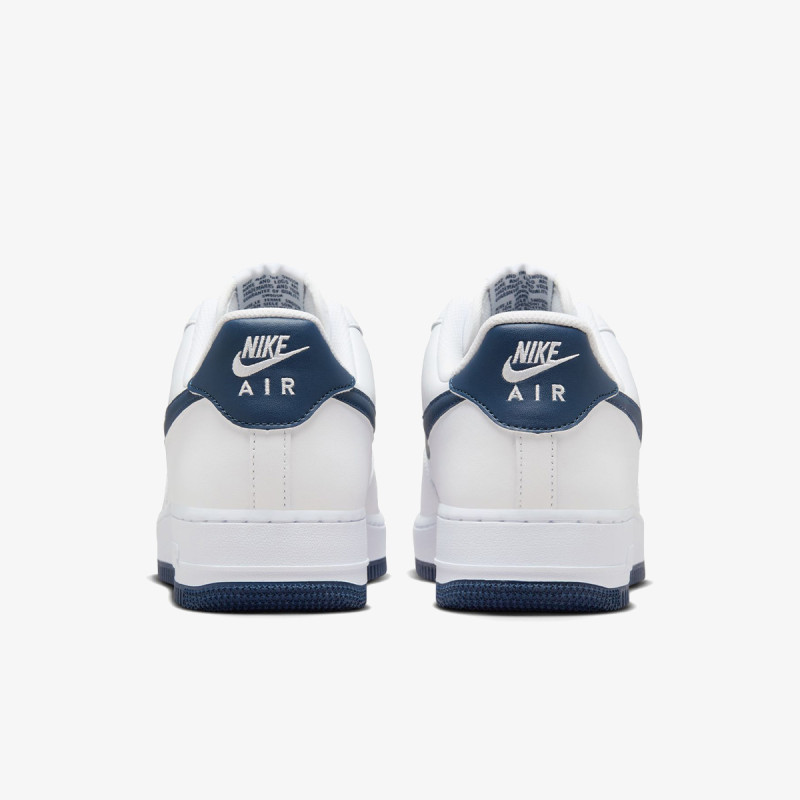 NIKE Air Force 1 '07 
