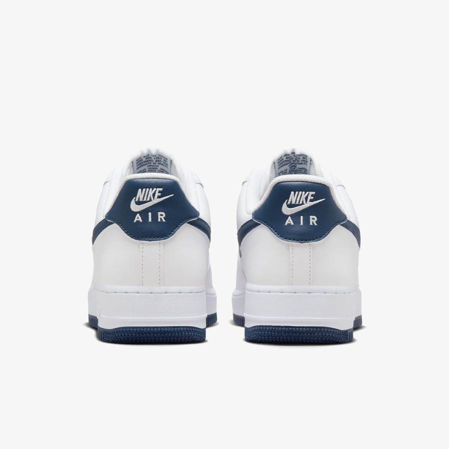 NIKE Air Force 1 '07 