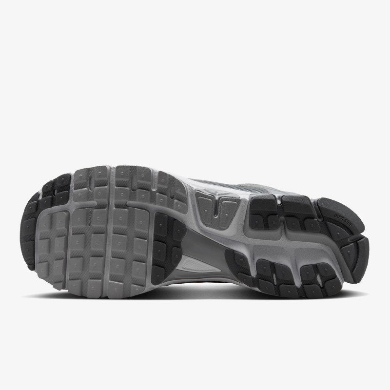 NIKE NIKE ZOOM VOMERO 5 MET 