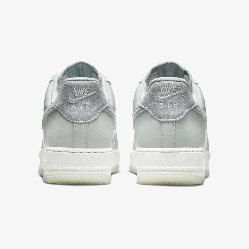 NIKE Air Force 1 '07 LV8 2 