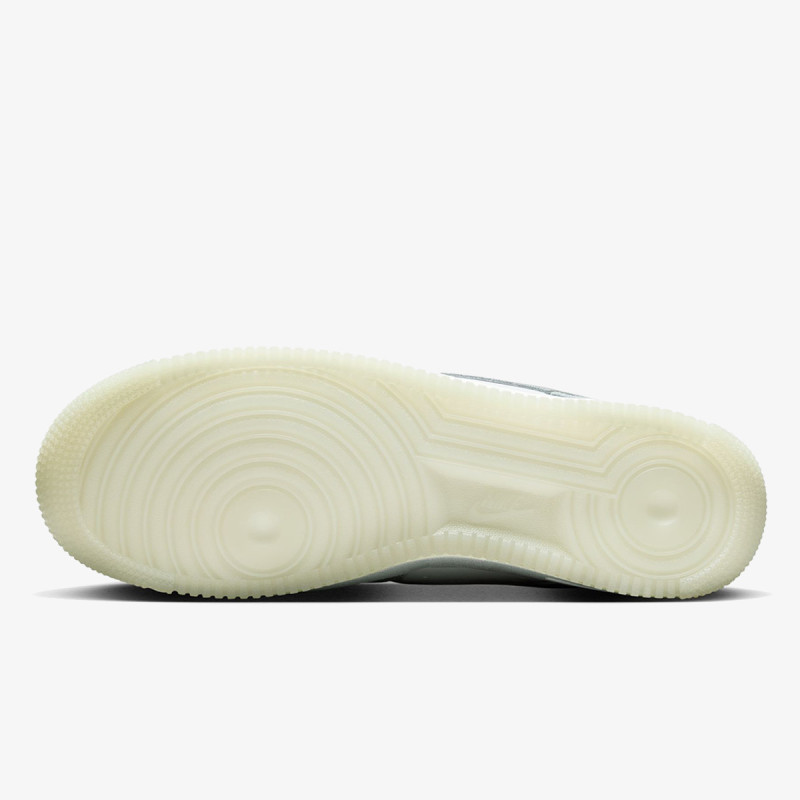 NIKE Air Force 1 '07 LV8 2 