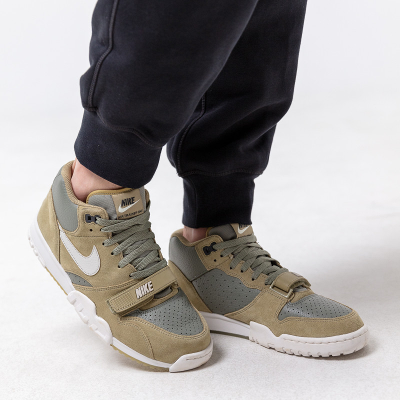 NIKE AIR TRAINER 1 ESS+ 