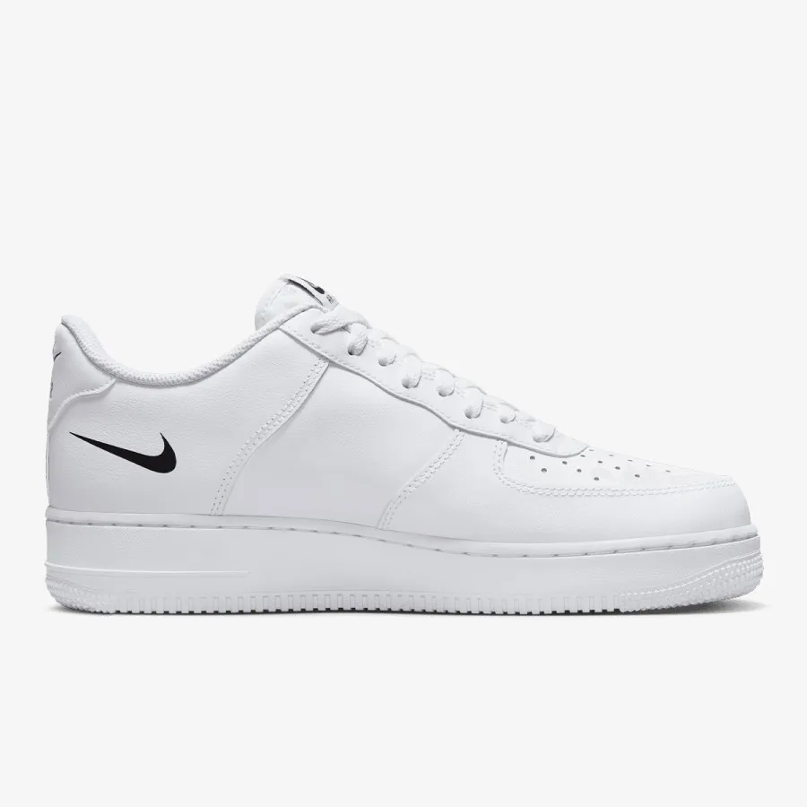 NIKE Air Force 1 '07 
