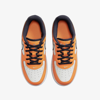 NIKE Air Force 1 SE 