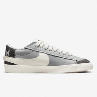 NIKE BLAZER LOW '77 JUMBO SE TR72 