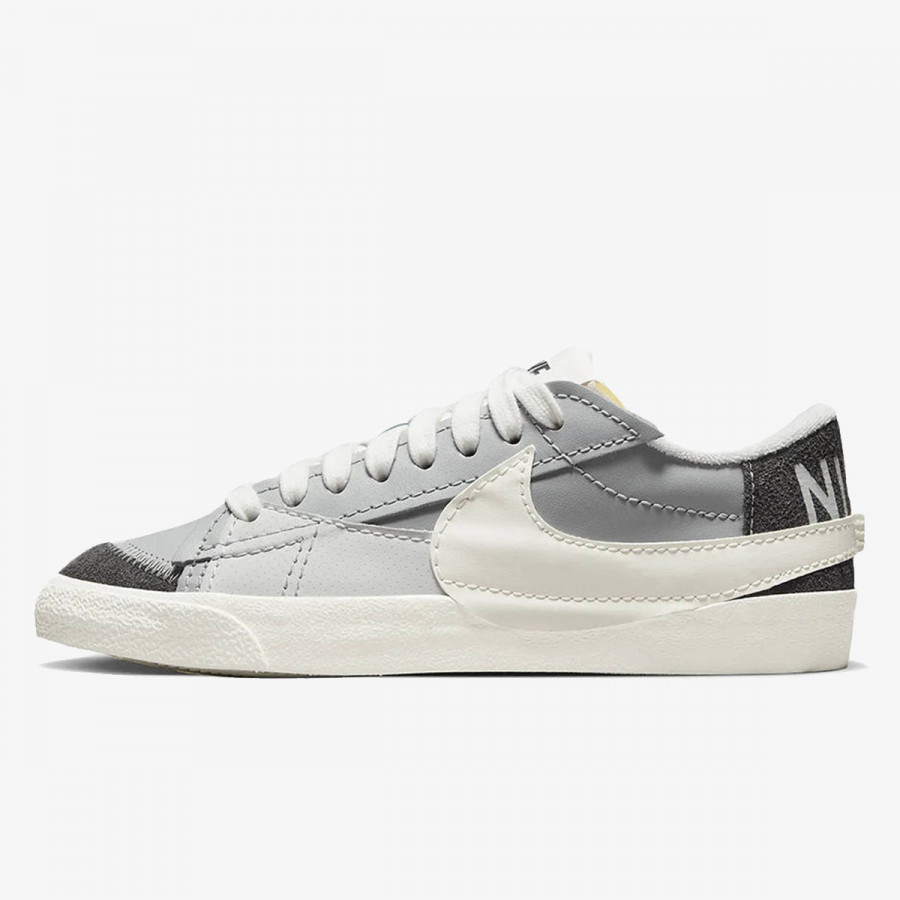 NIKE BLAZER LOW '77 JUMBO SE TR72 