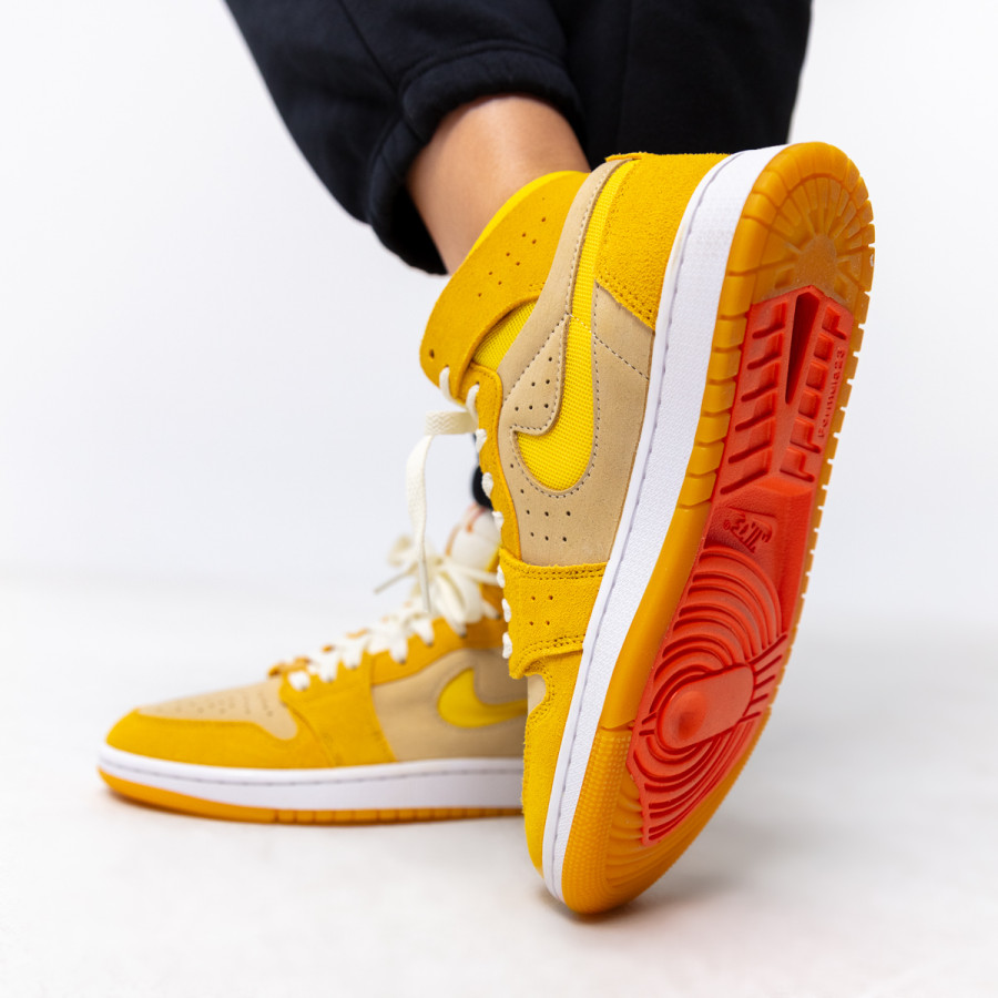 NIKE W AIR JORDAN 1 ZM AIR CMFT 2 H 