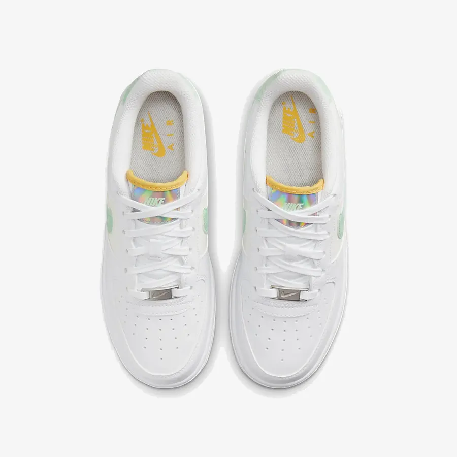 NIKE AIR FORCE 1 LV8 BG CN 