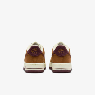 NIKE Air Force 1 LV8 3 