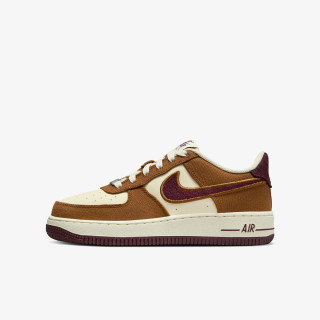 NIKE Air Force 1 LV8 3 