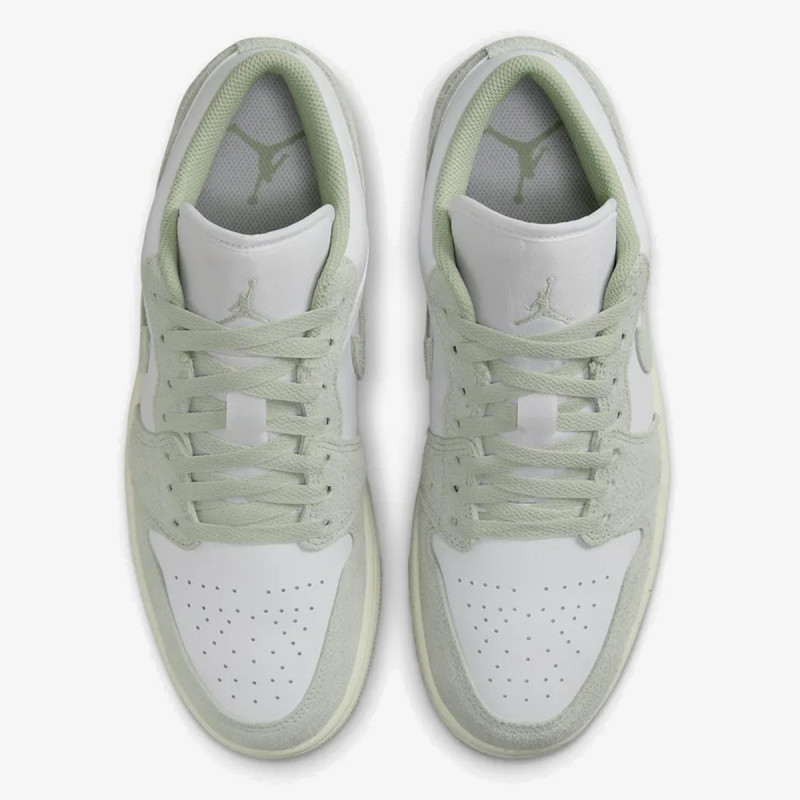 NIKE AIR JORDAN 1 LOW SE 