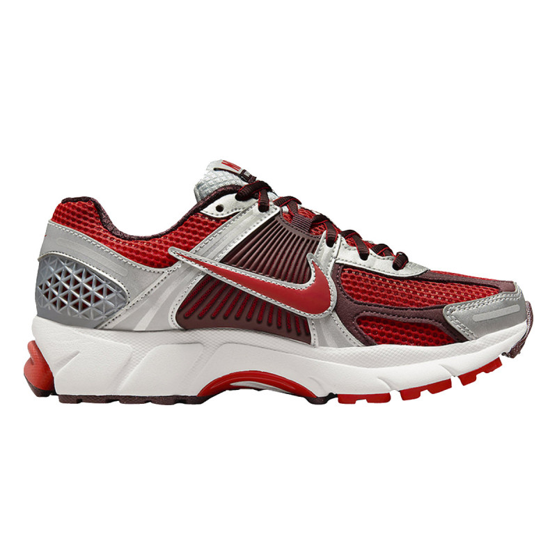 NIKE WMNS NIKE VOMERO 5 