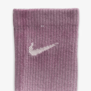 NIKE Everyday Plus 