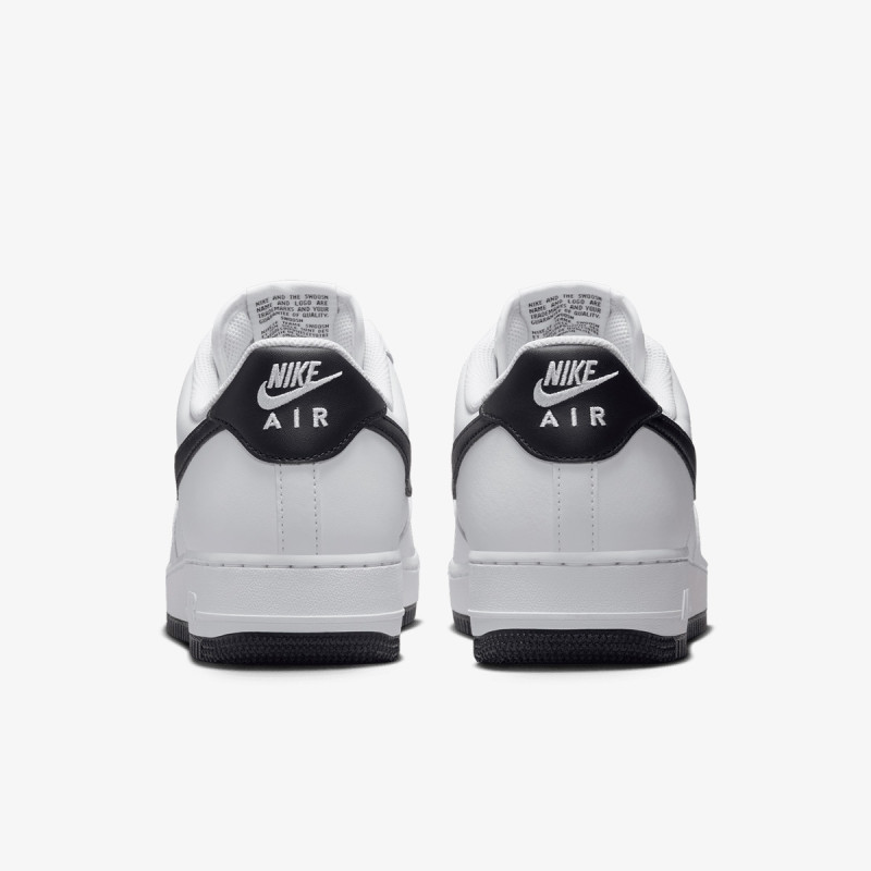 NIKE Air Force 1 '07 