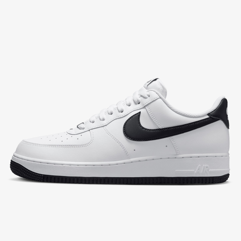NIKE Air Force 1 '07 