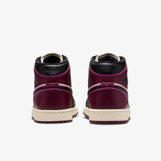 NIKE WMNS AIR JORDAN 1 MID SE 