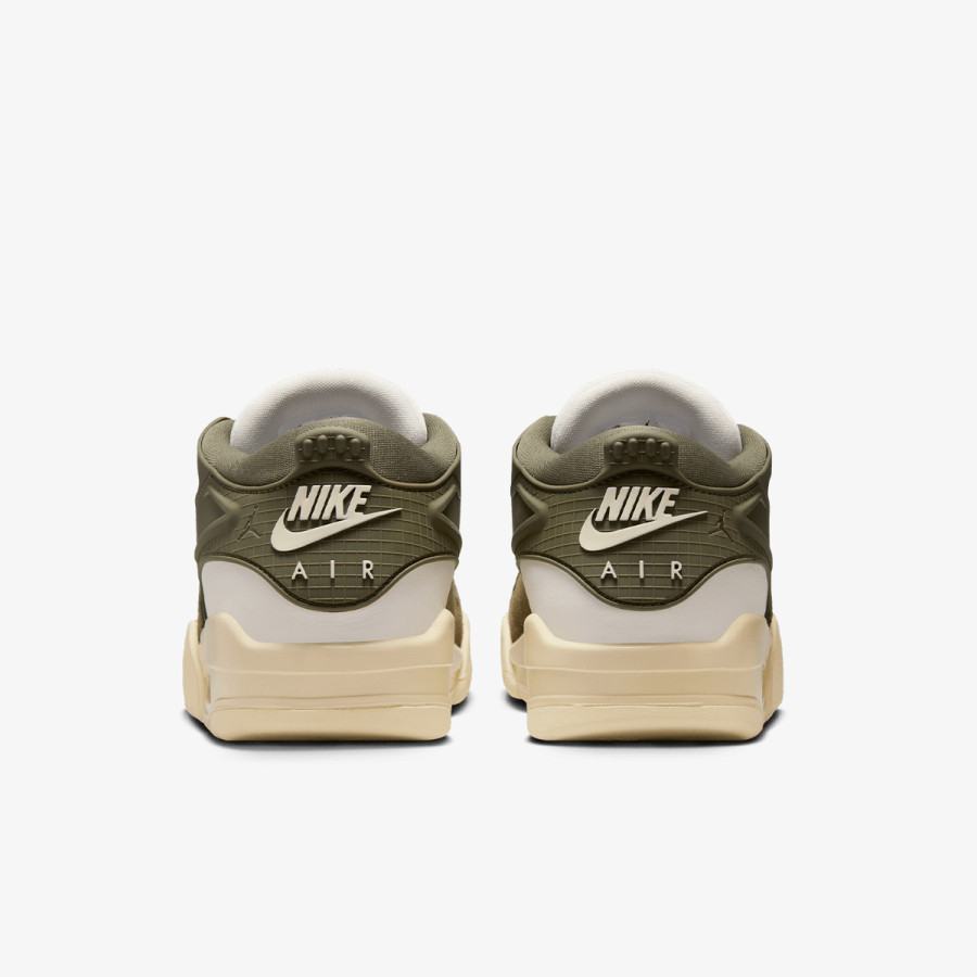 NIKE Air Jordan 4 RM 