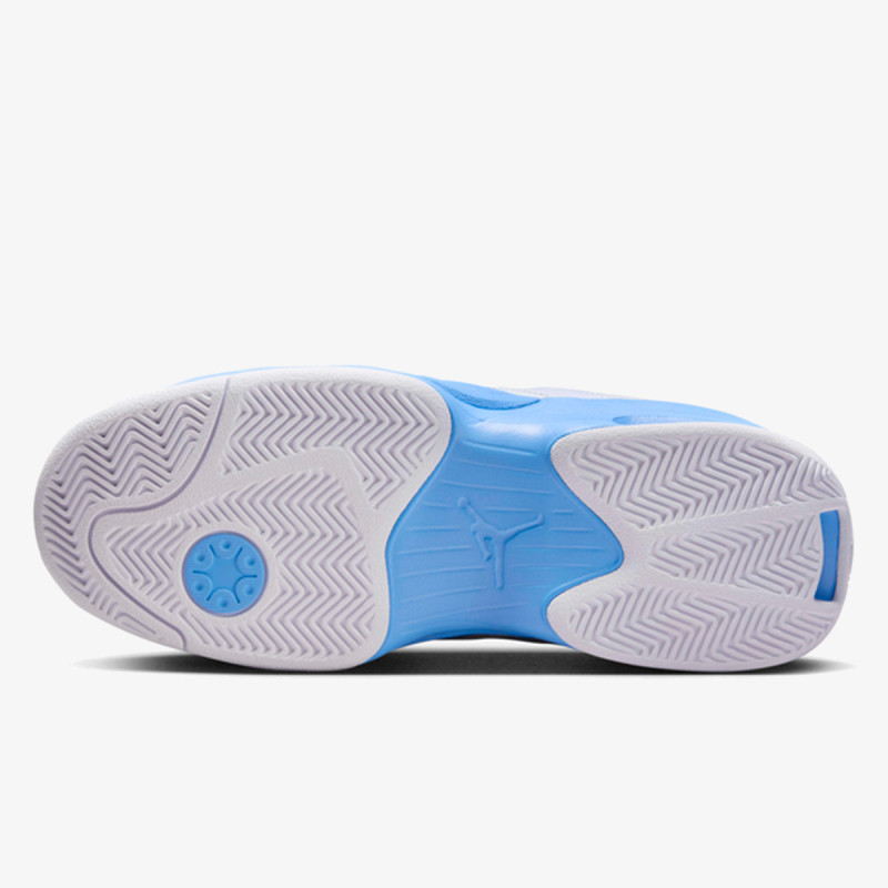NIKE WMNS JORDAN MAX AURA 6 