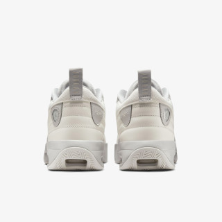 NIKE Jordan Max Aura 6 