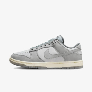 NIKE WMNS NIKE DUNK LOW NBH 