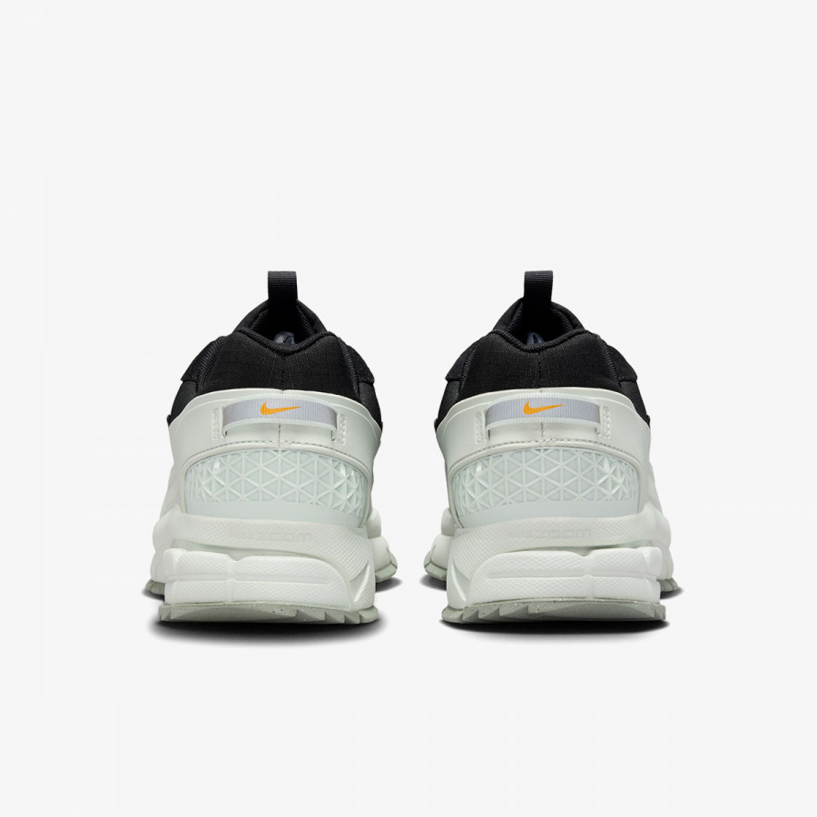 NIKE VOMERO ROAM 