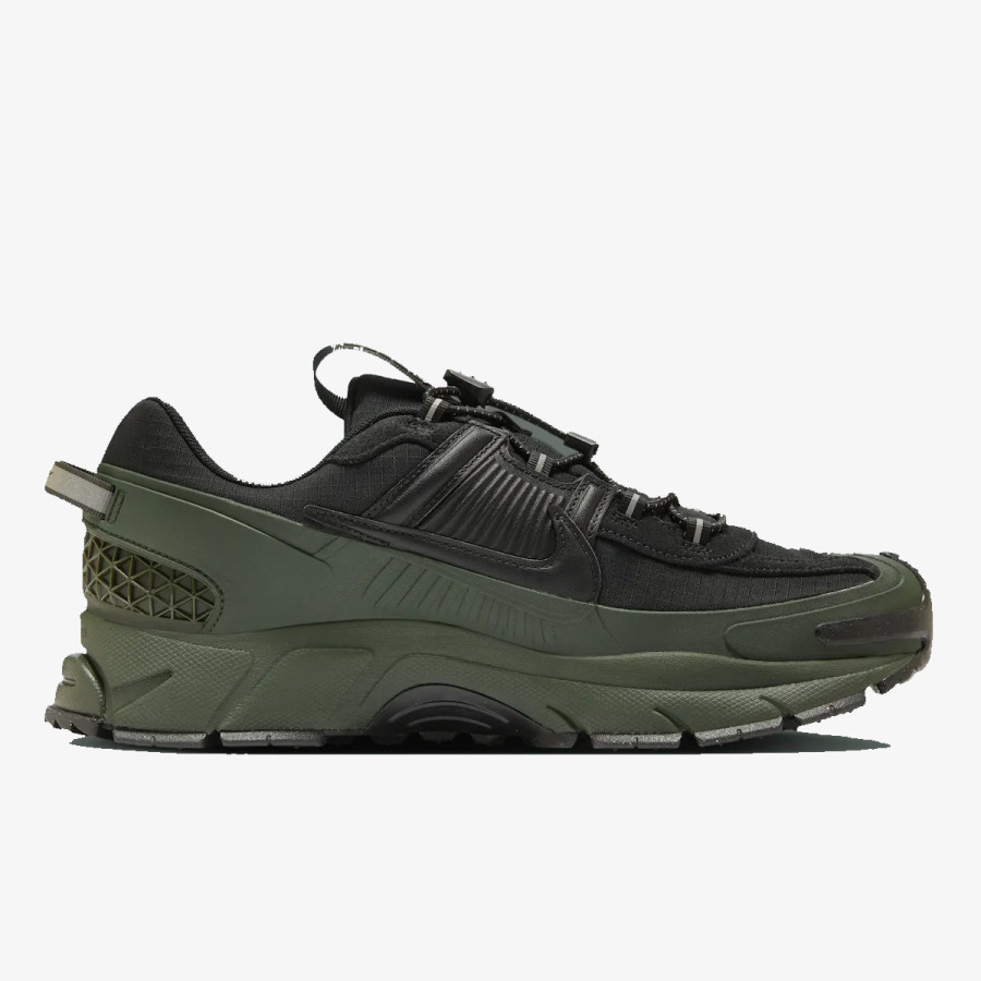 NIKE Vomero Roam 