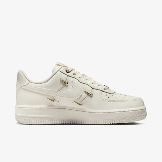 NIKE Air Force 1 '07 