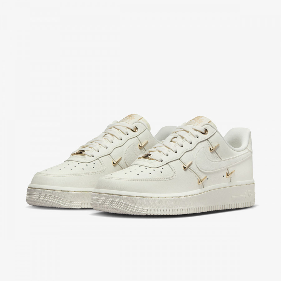 NIKE Air Force 1 '07 