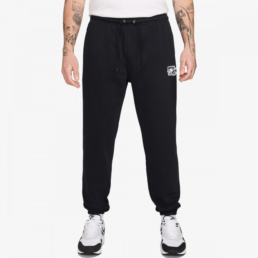 NIKE Club 