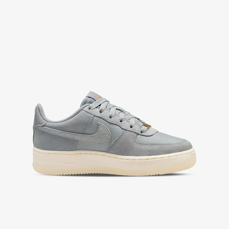 NIKE AIR FORCE 1 LV8 3 BG 