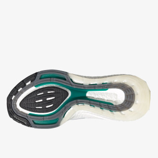 adidas ULTRABOOST 21 