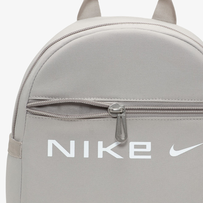 NIKE Futura 
