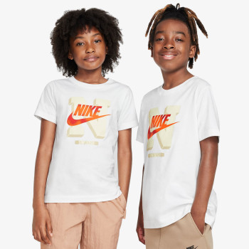NIKE Futura 