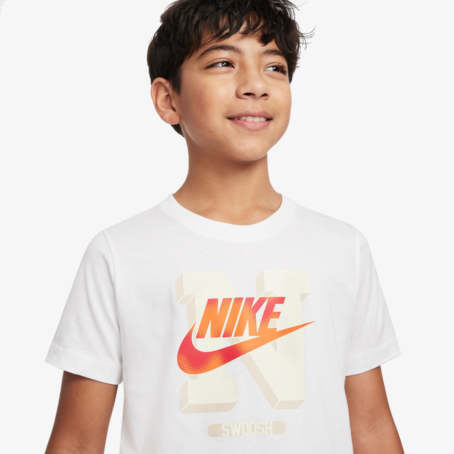 NIKE Futura 