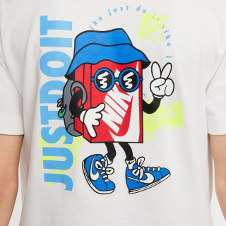 NIKE Boxy 